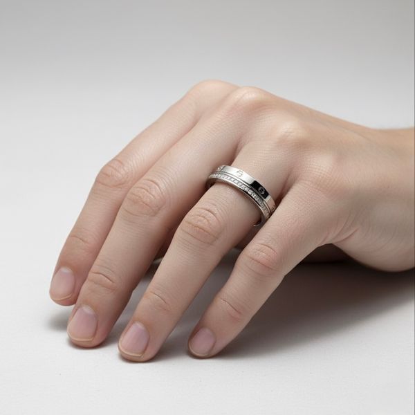 Срібна каблучка у стилі Cartier Love(A15027.17) A15027.17 фото