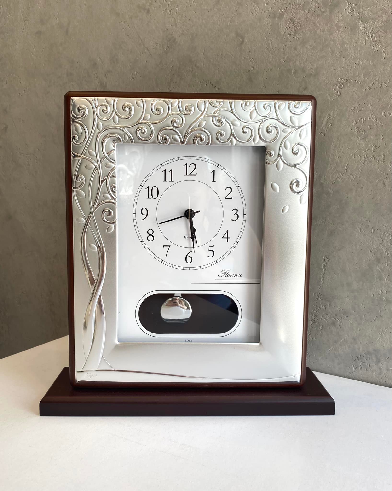 Настільний срібний годинник (код 3515) 21*25 см